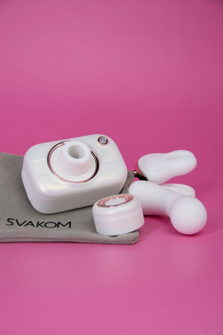 Succionador de Clítoris SVAKOM SX007A - INTY Femme
